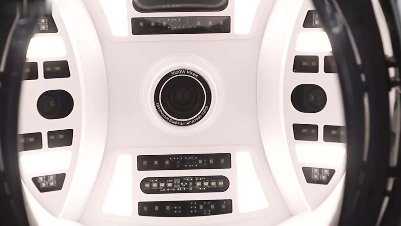 Camera pe opt spectre din interiorul cupolei de captare